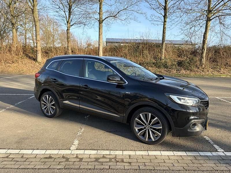 Zwart Occasion 2018 Renault Kadjar Bose Edition SUV | € 8.995 (Goede deal) - Afbeelding 1/4