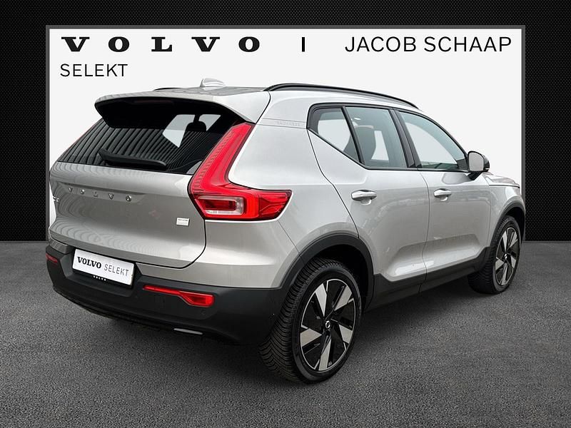 Nieuw Volvo XC40 Plus 185 kW (252 PK) 2025 Grijs SUV