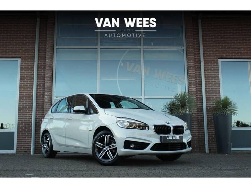 Wit Gebruikt 2017 BMW 216 Executive Stationwagen | € 13.450 (Eerlijke prijs) - Afbeelding 1/3