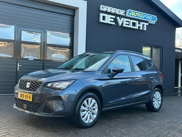 Grijs Occasion 2024 Seat Arona Business SUV | € 20.450 (Eerlijke prijs) - Afbeelding 1/4