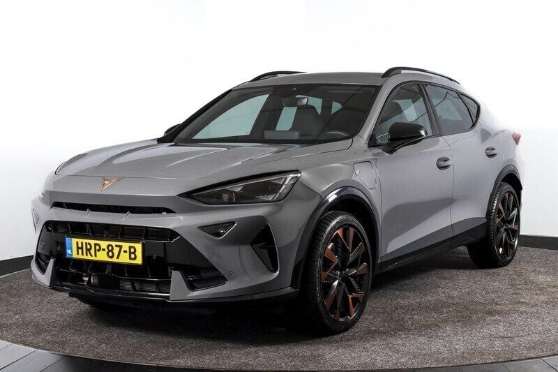 Grijs Gebruikt 2024 Cupra Formentor VZ SUV | € 46.495 - Afbeelding 1/4