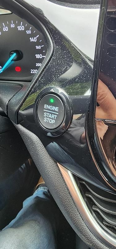 Occasion Ford Fiesta Titanium 2019 Grijs (metallic) Hatchback