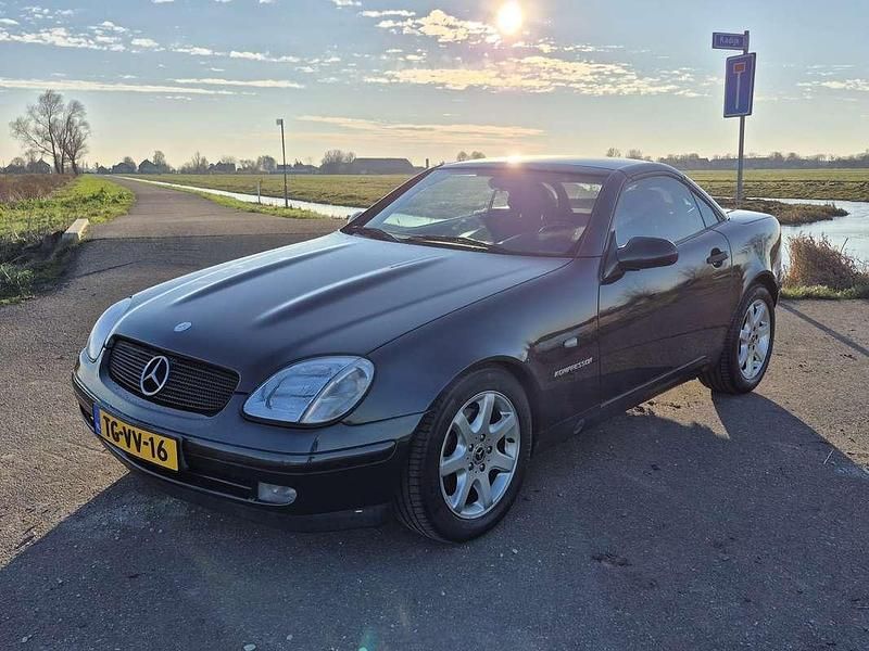 Blauw Occasion 1998 Mercedes SLK230 Cabriolet | € 5.900 (Eerlijke prijs) - Afbeelding 1/4