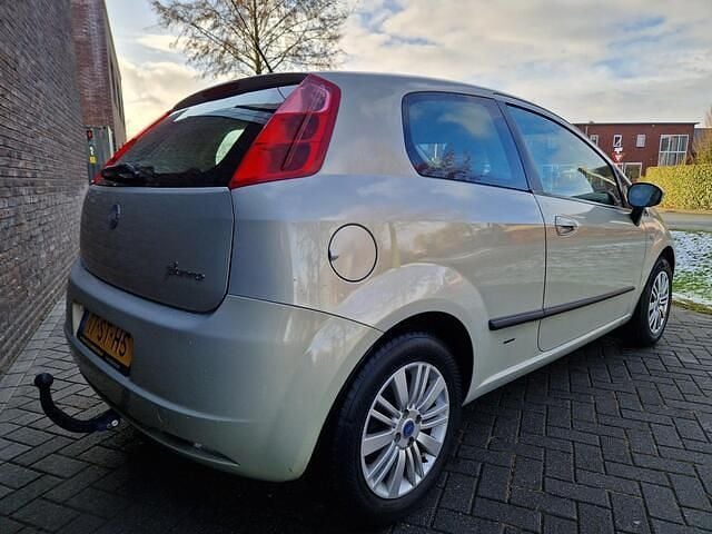 Occasion Fiat Grande Punto Sport 95 PK (69 kW) 2006 Beige Hatchback