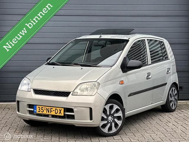 Beige Gebruikt 2003 Daihatsu Cuore Hatchback | € 1.450 (Iets duurder) - Afbeelding 1/4