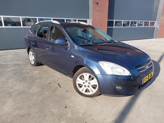 Blauw Occasion 2007 Kia Ceed Hatchback | € 1.350 (Goede deal) - Afbeelding 1/4