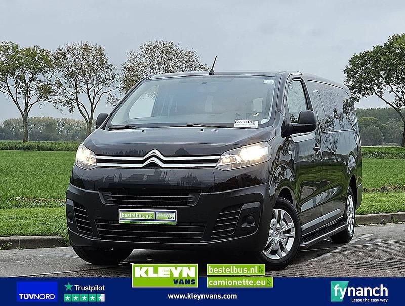 Zwart Gebruikt 2022 Citroën Jumpy MPV | € 23.950 - Afbeelding 1/3