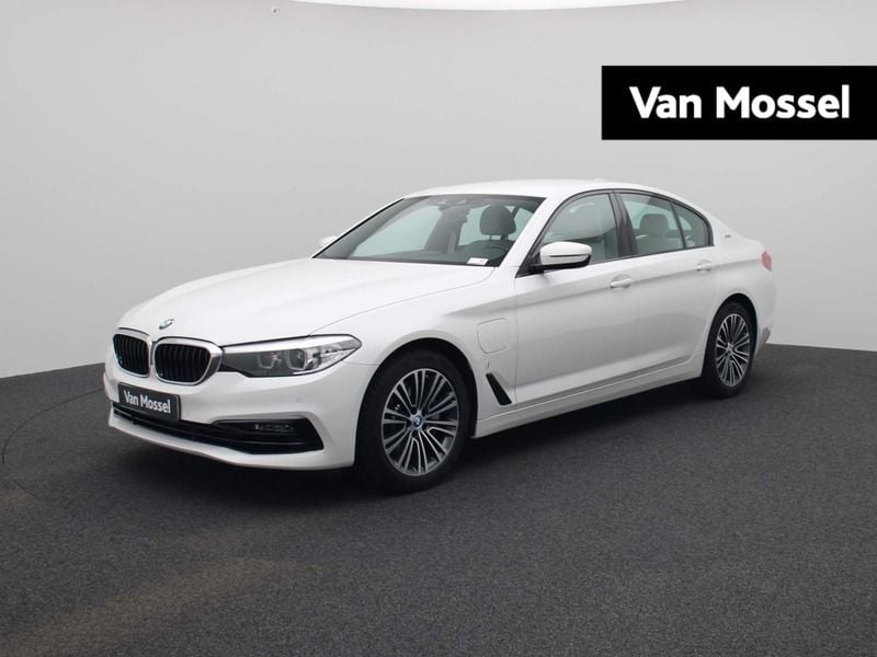 Wit Gebruikt 2019 BMW 530 Executive Sedan | € 28.900 (Super prijs) - Afbeelding 1/4