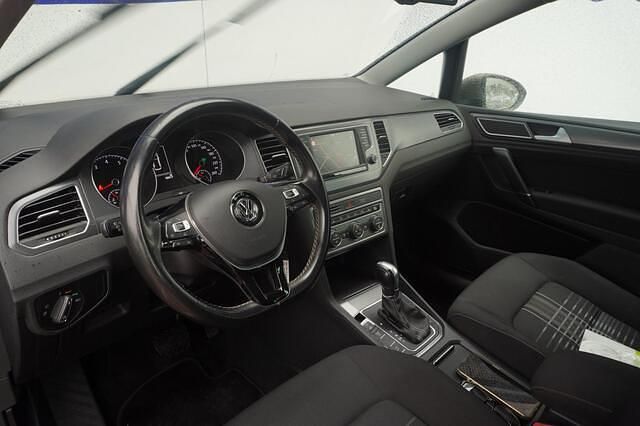 Occasion VW Golf Sportsvan Highline 125 PK (91 kW) 2016 Geel MPV