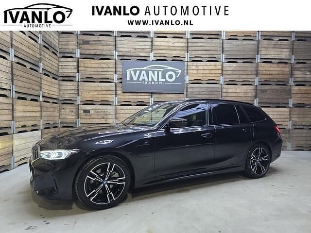 Occasion BMW 330 184 PK (135 kW) 2023 Zwart Stationwagen