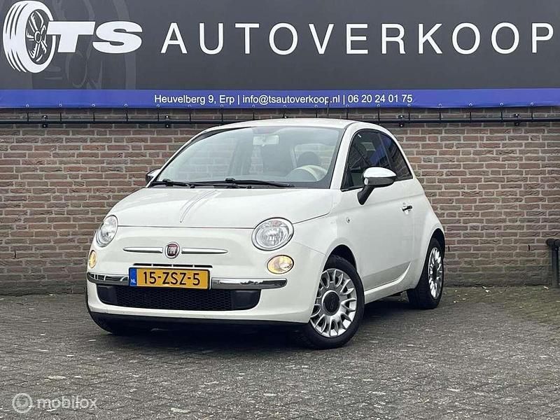 Wit Gebruikt 2013 Fiat 500 Lounge Hatchback | € 3.395 (Goede deal) - Afbeelding 1/4