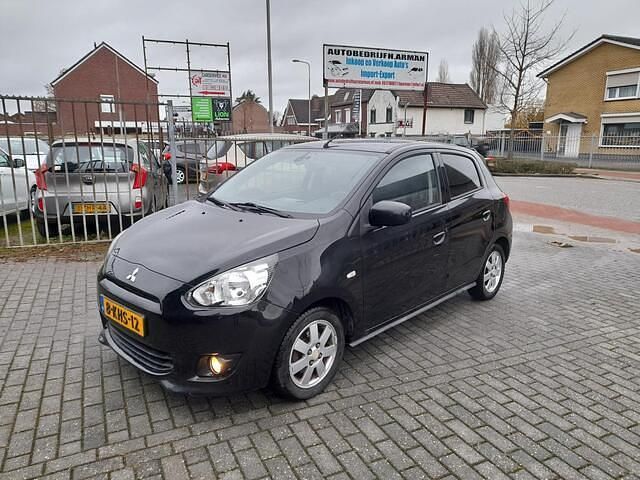 Zwart Gebruikt 2013 Mitsubishi Space Star Intense Hatchback | € 3.750 (Eerlijke prijs) - Afbeelding 1/4