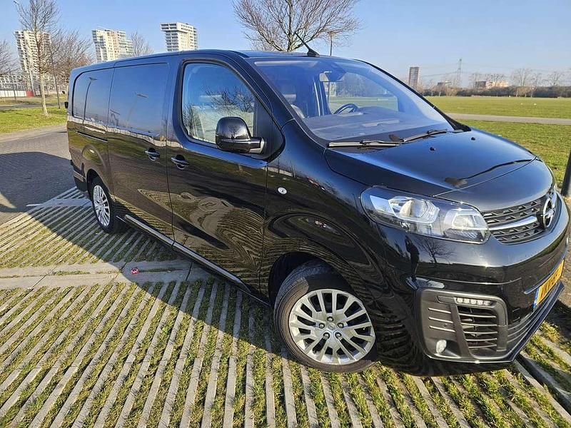 Occasion Opel Vivaro-e Combi 100 kW (136 PK) 2021 Zwart Van