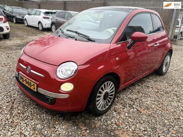 Rood Gebruikt 2011 Fiat 500 Lounge Hatchback | € 3.950 (Goede deal) - Afbeelding 1/4