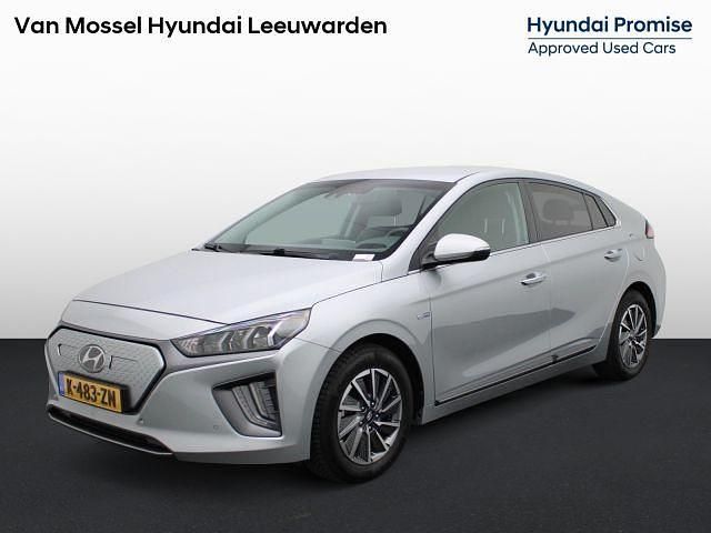 Typhoon silver metallic (t2x) Occasion 2021 Hyundai Ioniq Premium Hatchback | € 16.900 (Eerlijke prijs) - Afbeelding 1/1