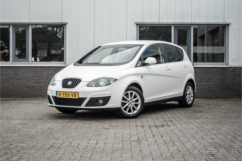 Wit Gebruikt 2011 Seat Altea Reference MPV | € 3.999 (Eerlijke prijs) - Afbeelding 1/4