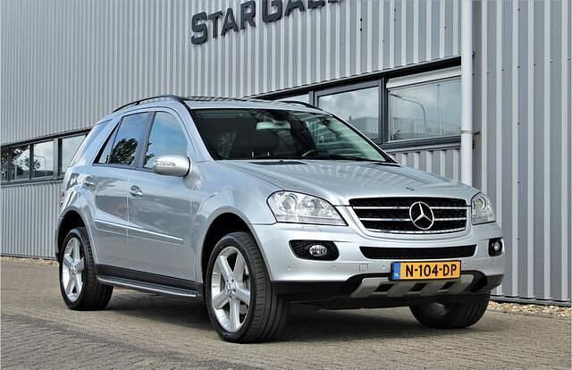 Zilver Occasion 2006 Mercedes ML280 SUV | € 23.950 - Afbeelding 1/4