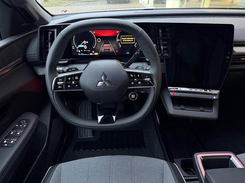 Nieuw Mitsubishi Eclipse Intense+ 217 PK (159 kW) 2026 Crystal white  two tone (wit metallic) SUV