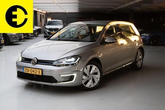 Grijs Gebruikt 2019 VW e-Golf Hatchback | € 11.950 (Goede deal) - Afbeelding 1/4