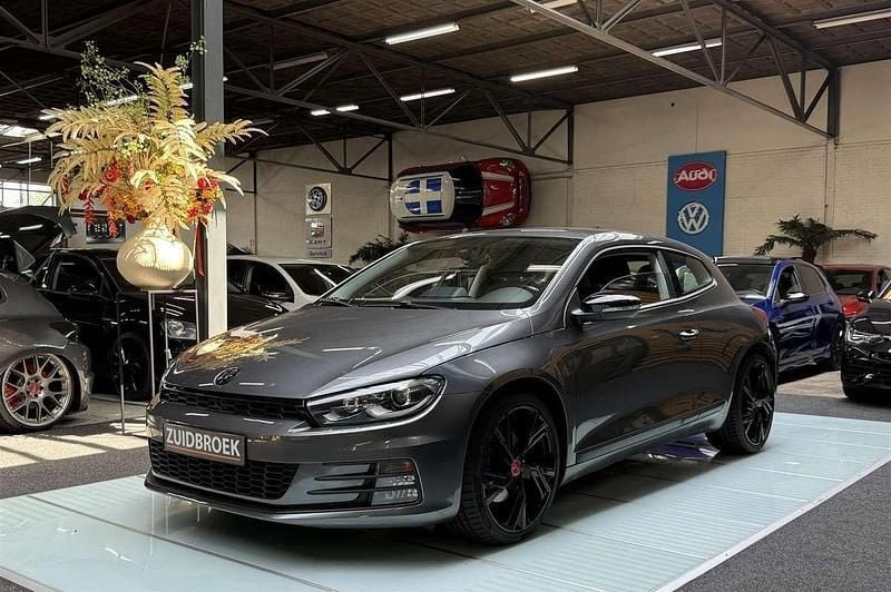 Grijs Gebruikt 2015 VW Scirocco Coupé | € 15.999 (Eerlijke prijs) - Afbeelding 1/4