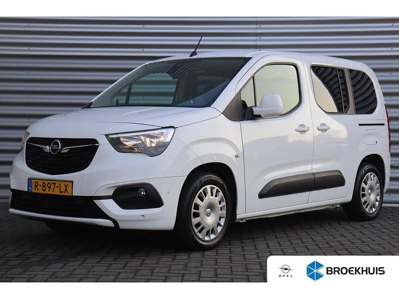 Wit Occasion 2022 Opel Combo Edition Sedan | € 15.895 (Super prijs) - Afbeelding 1/4