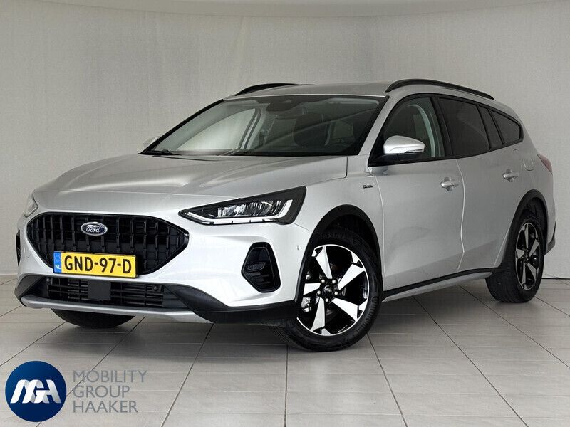 Grijs, metallic lak Gebruikt 2024 Ford Focus Active Stationwagen | € 28.900 (Eerlijke prijs) - Afbeelding 1/4