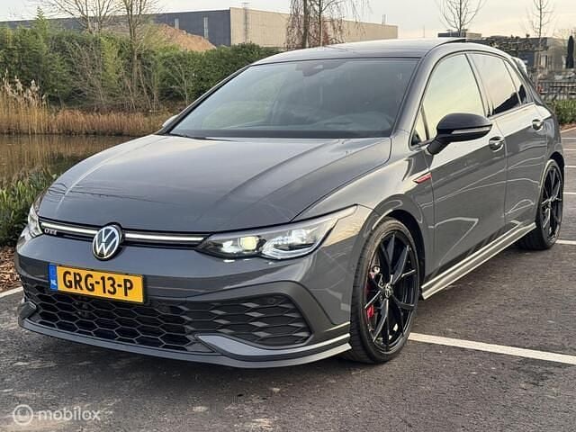 Occasion VW Golf VIII GTI Clubsport 300 PK (220 kW) 2022 Grijs Hatchback