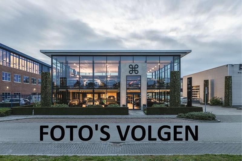 Grijs Gebruikt 2020 BMW 540 Executive Sedan | € 38.900 (Eerlijke prijs) - Afbeelding 1/1