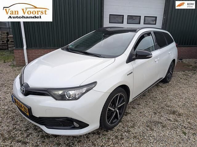 Wit Gebruikt 2018 Toyota Auris Touring Sports Stationwagen | € 11.750 (Eerlijke prijs) - Afbeelding 1/4