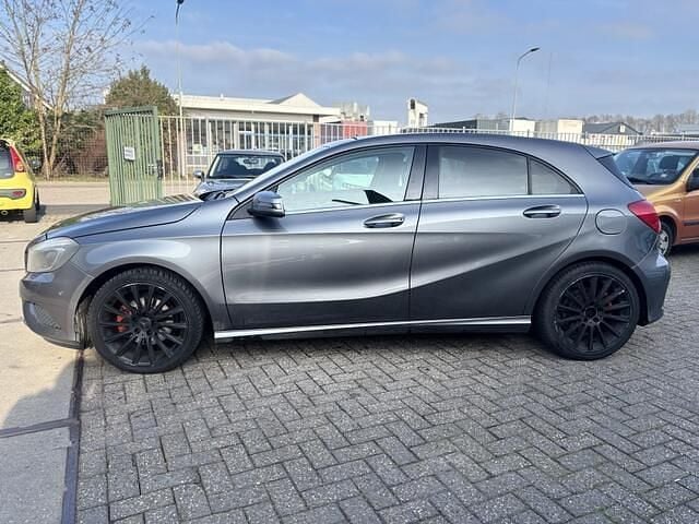 Occasion Mercedes A220 Prestige 163 PK (119 kW) 2013 Grijs (metallic) Hatchback
