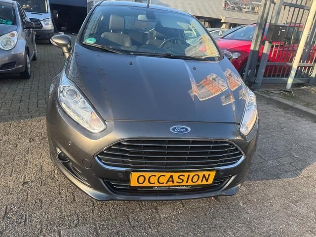 Occasion Ford Fiesta Titanium 125 PK (91 kW) 2016 Grijs, metallic lak Hatchback