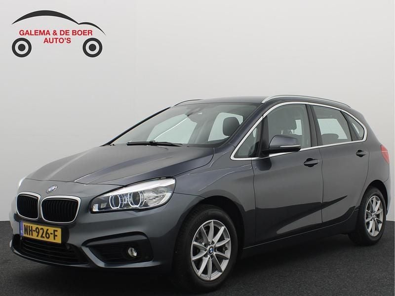 Grijs Gebruikt 2017 BMW 216 Executive Stationwagen | € 14.183 (Eerlijke prijs) - Afbeelding 1/4