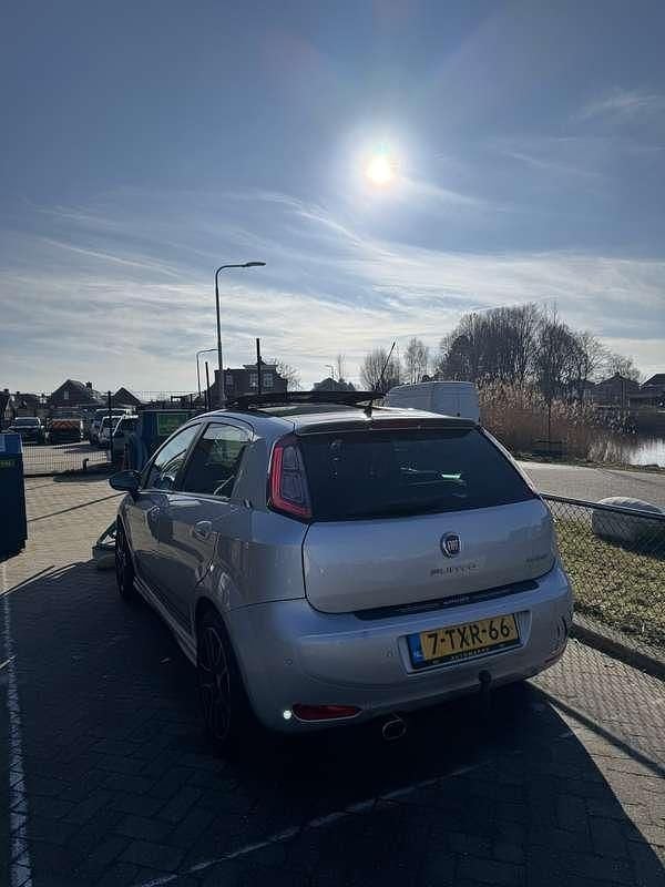 Occasion Fiat Punto Lounge 101 PK (74 kW) 2014 Grijs Hatchback