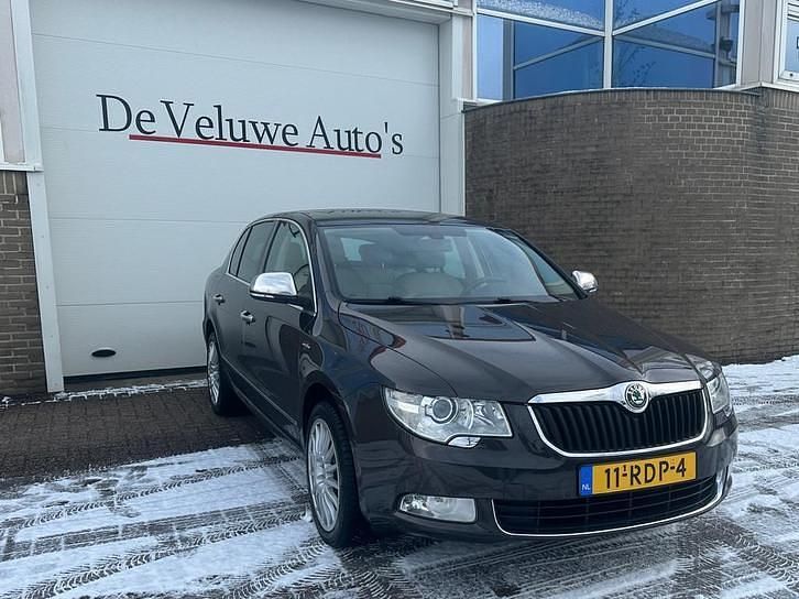 Gebruikt 2011 Skoda Superb | € 6.900 (Eerlijke prijs) - Afbeelding 1/4