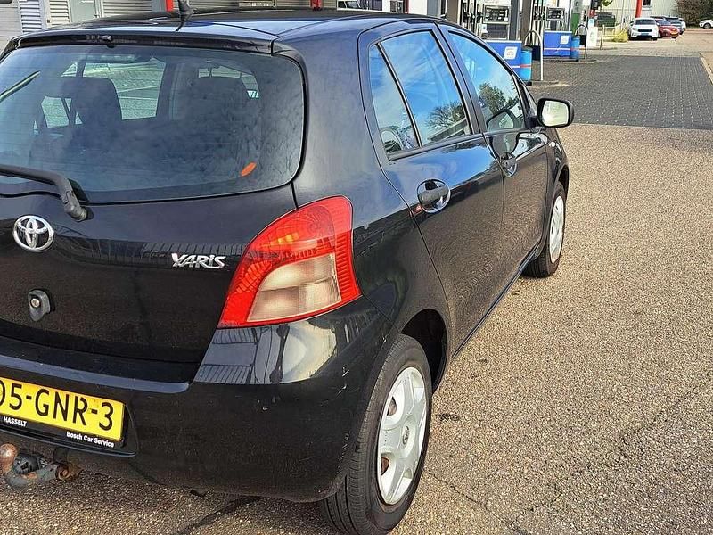 Occasion Toyota Yaris 69 PK (50 kW) 2008 Zwart MPV