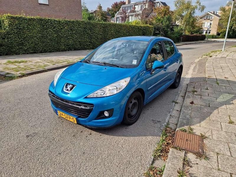 Blauw Gebruikt 2011 Peugeot 207 Access Hatchback | € 1.750 (Goede deal) - Afbeelding 1/4