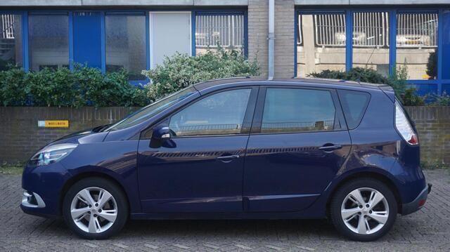 Blauw Gebruikt 2012 Renault Scénic III Bose Edition MPV | € 6.950 (Eerlijke prijs) - Afbeelding 1/4