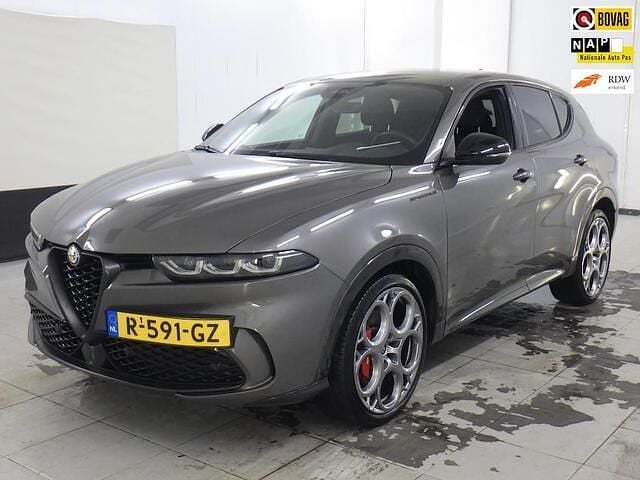 Grijs Gebruikt 2022 Alfa Romeo Tonale Edizione Speciale SUV | € 25.999 (Eerlijke prijs) - Afbeelding 1/4
