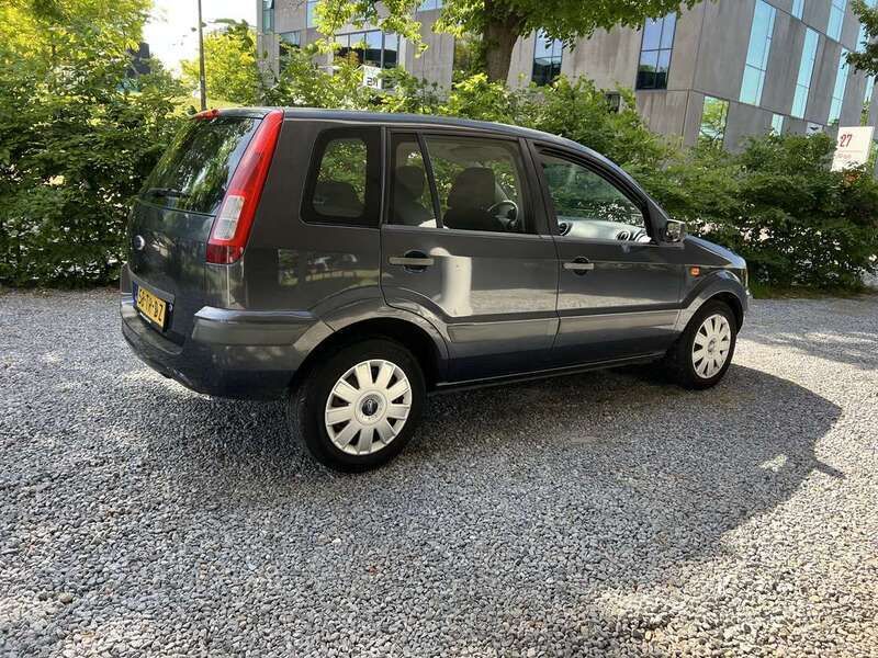 Occasion Ford Fusion 80 PK (58 kW) 2007 Grijs, andere lak MPV