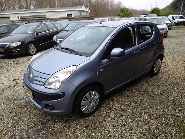 Grijs (metallic) Occasion 2010 Nissan Pixo Hatchback | € 2.995 (Eerlijke prijs) - Afbeelding 1/4