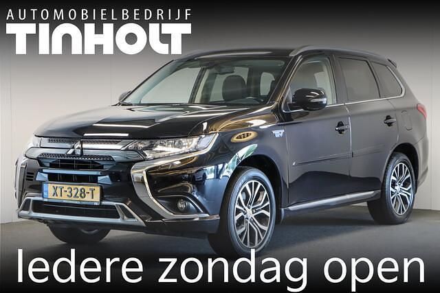 Zwart Gebruikt 2019 Mitsubishi Outlander SUV | € 18.950 (Goede deal) - Afbeelding 1/4