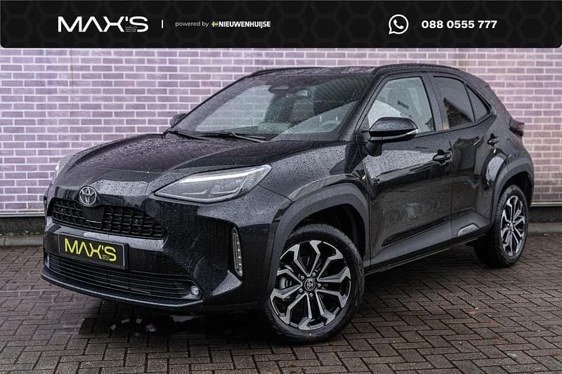 Zwart Nieuw 2025 Toyota Yaris Cross SUV | € 31.894 (Eerlijke prijs) - Afbeelding 1/4