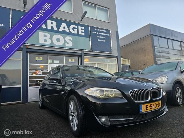 Zwart Gebruikt 2010 BMW 523 Executive Stationwagen | € 9.500 (Iets duurder) - Afbeelding 1/4