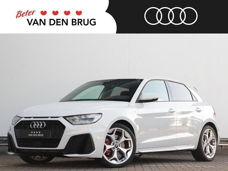 Wit Occasion 2021 Audi A1 Sportback S-Line Hatchback | € 27.900 (Eerlijke prijs) - Afbeelding 1/3
