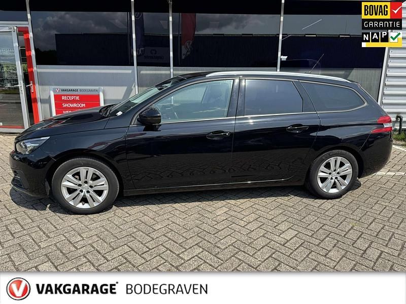 Zwart Gebruikt 2020 Peugeot 308 Stationwagen | € 11.950 (Iets duurder) - Afbeelding 1/4