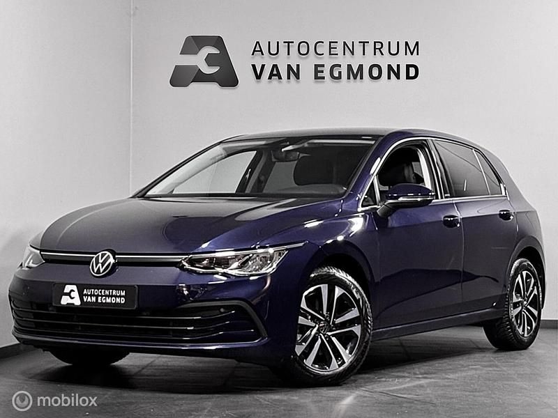 Blauw Gebruikt 2021 VW Golf VIII Hatchback | € 19.999 (Goede deal) - Afbeelding 1/4