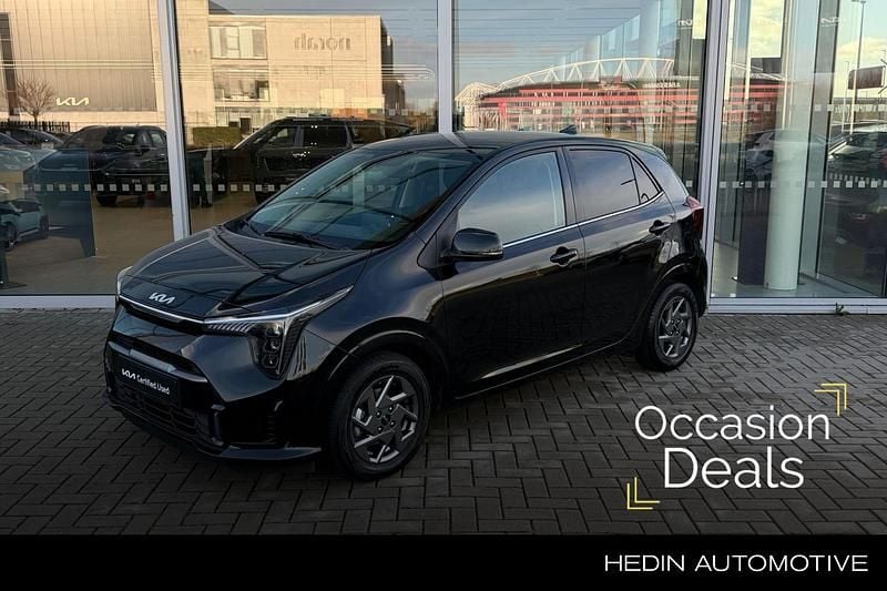 Zwart Gebruikt 2025 Kia Picanto Hatchback | € 19.445 (Eerlijke prijs) - Afbeelding 1/4