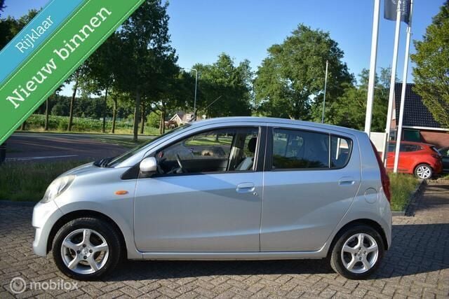 Grijs Gebruikt 2010 Daihatsu Cuore Hatchback | € 1.999 (Eerlijke prijs) - Afbeelding 1/4