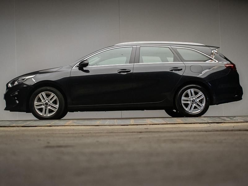 Zwart Gebruikt 2019 Kia Ceed Stationwagen | € 16.745 (Goede deal) - Afbeelding 1/4