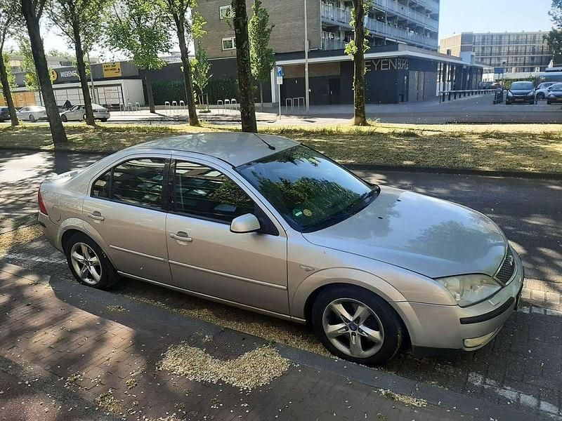 Occasion 2004 Ford Mondeo Sedan | € 1.250 (Goede deal) - Afbeelding 1/2